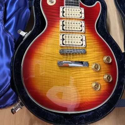 Gibson Ace Frehley Signature Les Paul Custom  Cherry Sunburst image 2