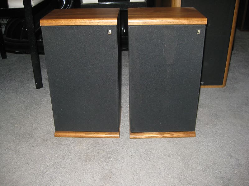Vintage Acoustic Research AR TSW-210 Bookshelf Speakers REFOAMED!