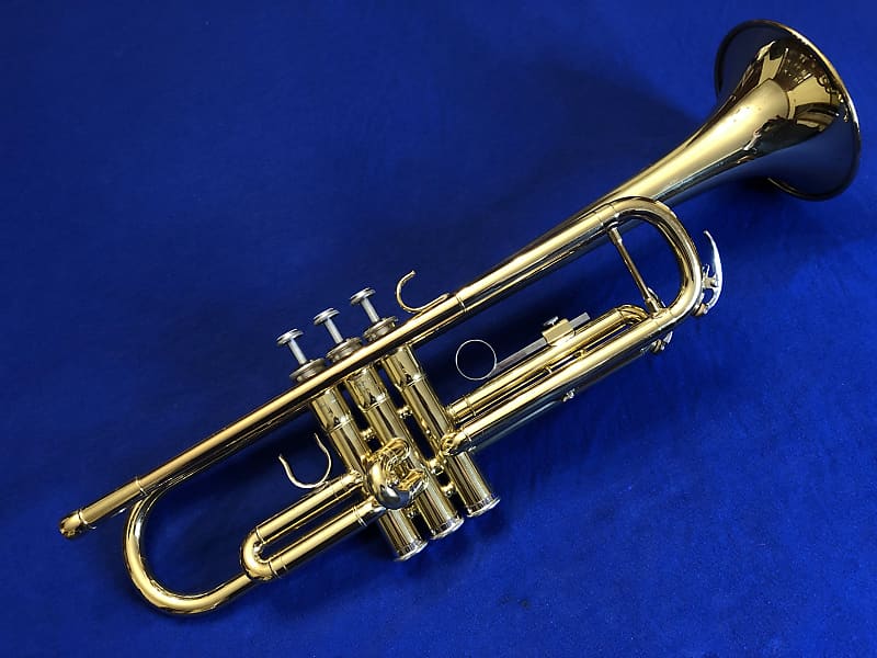 Yamaha YTR‑2335 Bb Trumpet - Beautiful Condition!