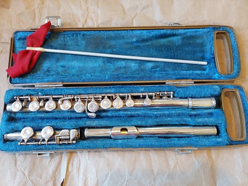 Yamaha YFL-31 Flute, Japan, Good Condition (Very Good Playing Condition)