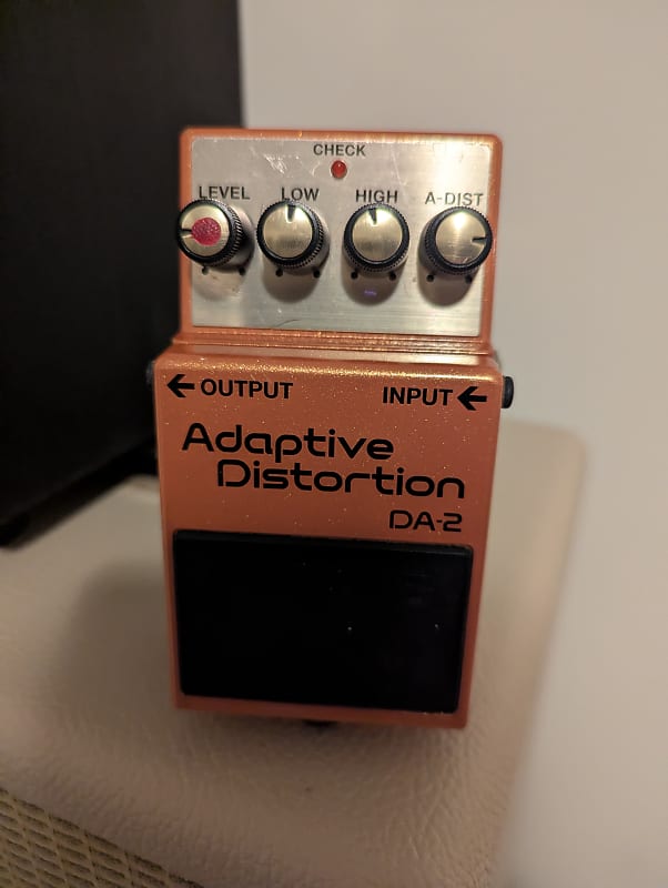 Boss DA-2 Adaptive Distortion