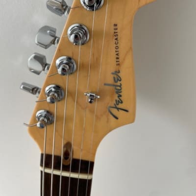 Fender American Deluxe Stratocaster 1999 - 2003 | Reverb Canada