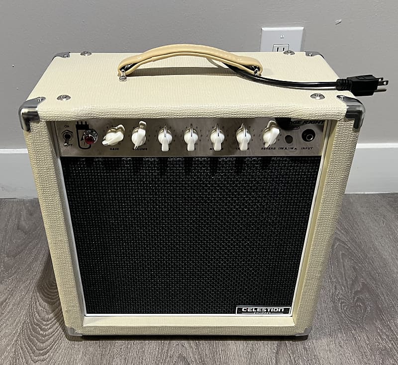 Monoprice Stage Right 15 watt tube amp 2022 Beige Reverb