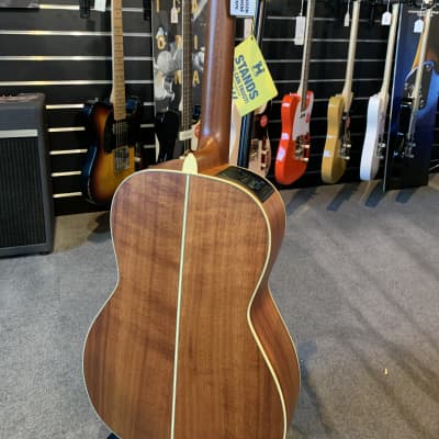 Takamine CP3NYK Pro Series 3 New Yorker Parlor Solid Cedar/Koa Acoustic/Electric Guitar Natural Satin image 4