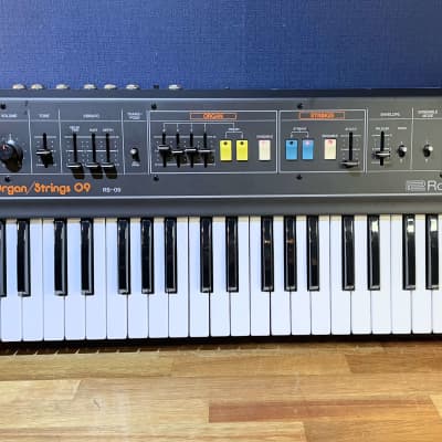 [Excellent] Roland RS-09 MKII 44-Key Organ / String Synthesizer w/ Original Carrying Bag