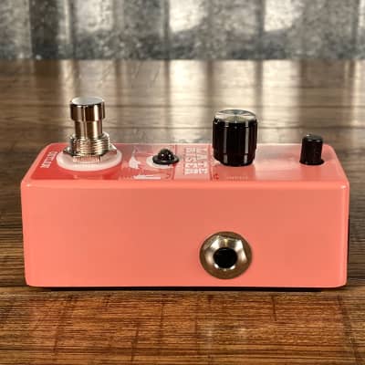 Outlaw Effects Late Riser Auto Volume Swell Guitar Effect Pedal image 4