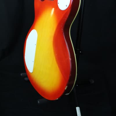 Conqueror Single Cut Cherry Burst Electric Guitar with Case image 9