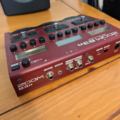 Zoom B3N Multi-Effects Bass Processor | Reverb