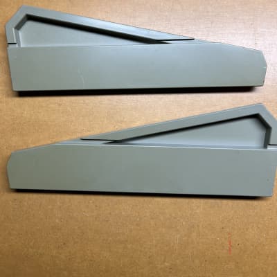 Roland TR-909 Genuine End Cheeks / Side Panels TR909