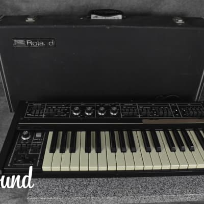 Roland SH-2 analog Synthesizer in Very Good condition.