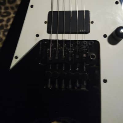 E.S.P Kirk Hammett Flying V  W/Devil Inlays Custom Shop  1989 Black,  Extremely Rare image 15