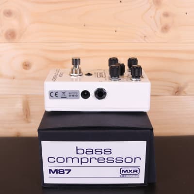 MXR M87 Bass Compressor - Bass Guitar Effect Pedal image 3