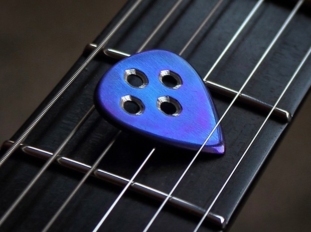 Titanium guitar pick online