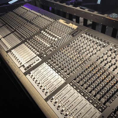 Mackie Onyx 4880 48-Channel 8-Bus Live Sound Reinforcement