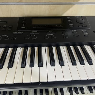 Korg i3-MB 61-Key Music Workstation 2018 - Present - Matte Black