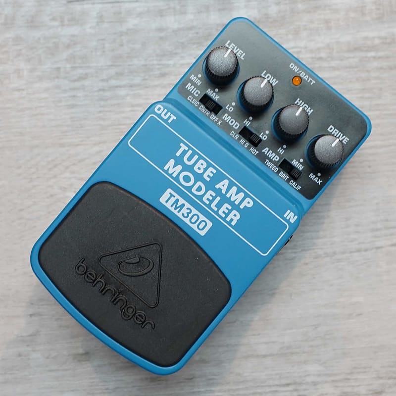 Behringer TM300 TUBE AMP MODELER