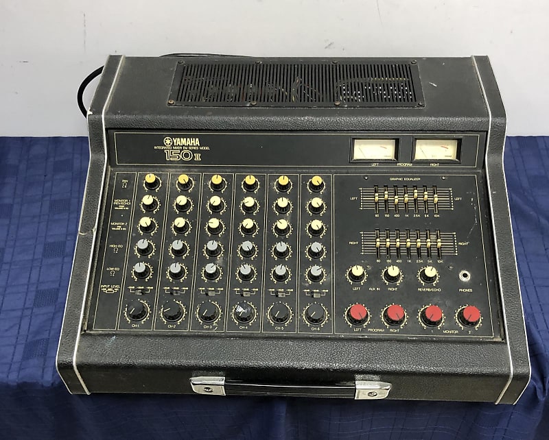 Yamaha Integrated Mixer EM Series Model 150 II Powered for Parts or Repair