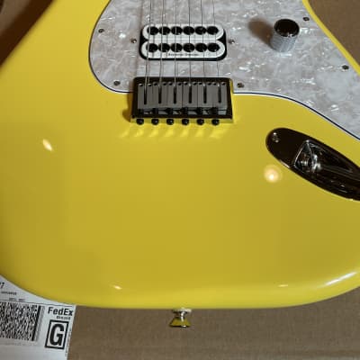 Fender Limited Edition Tom DeLonge Signature Stratocaster 2023 - Graffiti Yellow image 2