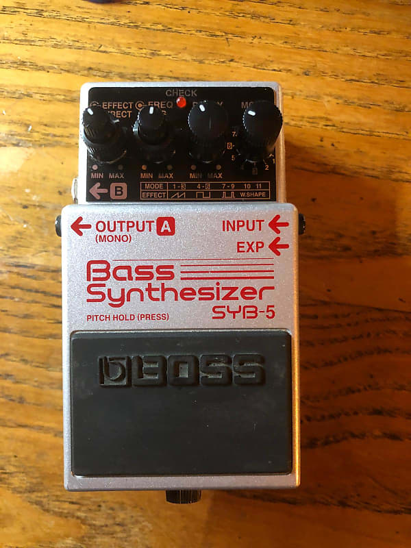 Boss BASS SYNTHESIZER