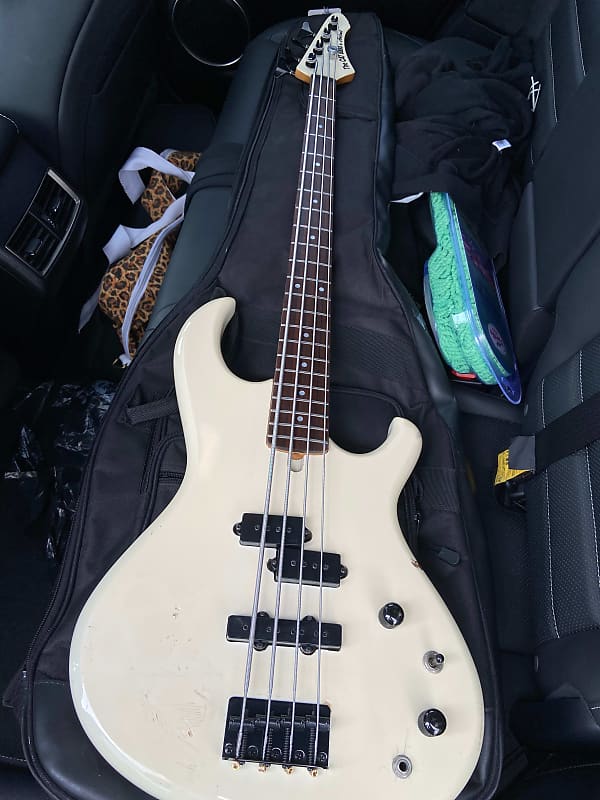 Aria Pro II The Cat Bass 1980's White Reverb