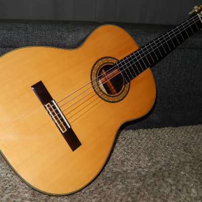 HAND MADE IN 1985 - TAKAMINE No8 - SWEET AND POWERFUL CLASSICAL CONCERT GUITAR image 2
