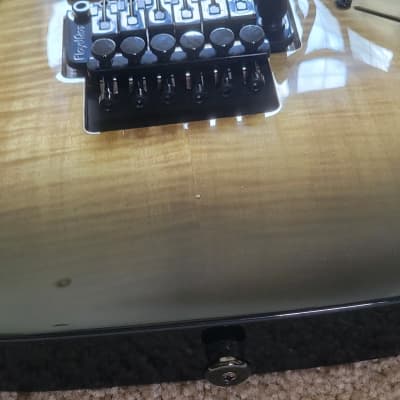 Kramer SM-1 Figured Electric Guitar, Black Denim Perimeter, New TKL Gig Bag image 5
