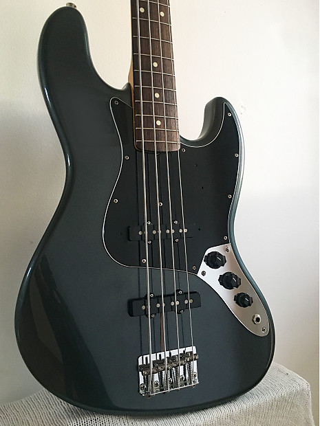 Fender jazz bass for best sale metal