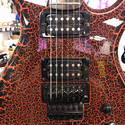 Eddie's Guitar Stranger Things Limited Edition NJ Warlock Custom Shop -  Liquid Black