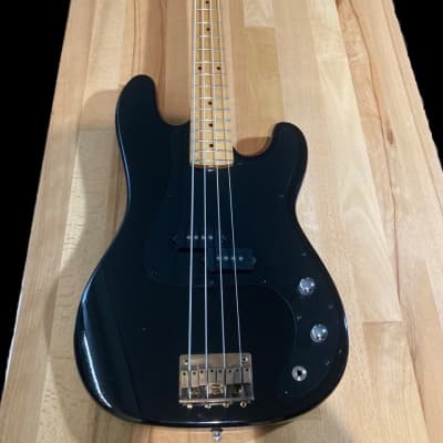 Hondo Deluxe 830 (precision bass) image 2