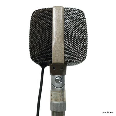 AKG D12 Cardioid Dynamic Microphone | Reverb