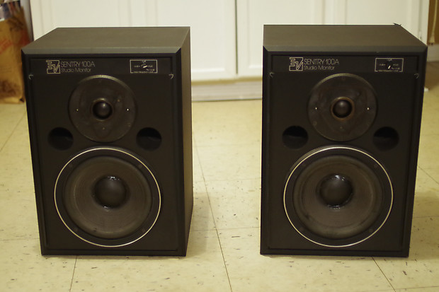 Sentry 100a studio hotsell monitor