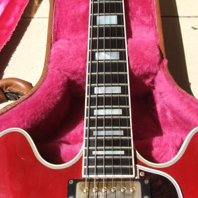 Gibson BB King Lucille 1993 
Cherry image 9