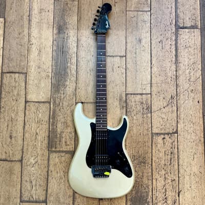 Fender Japan BOXER Series ST-556 ジャンク Fender Japan BOXER Series ST-556 ハードケース Fender Japan