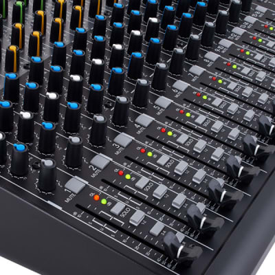 Mackie 1642VLZ4 16-Channel Mic / Line Mixer image 9