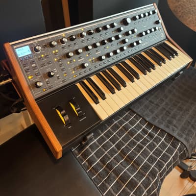Moog Sub 37 Analog Synth w/ Cover - 2010s