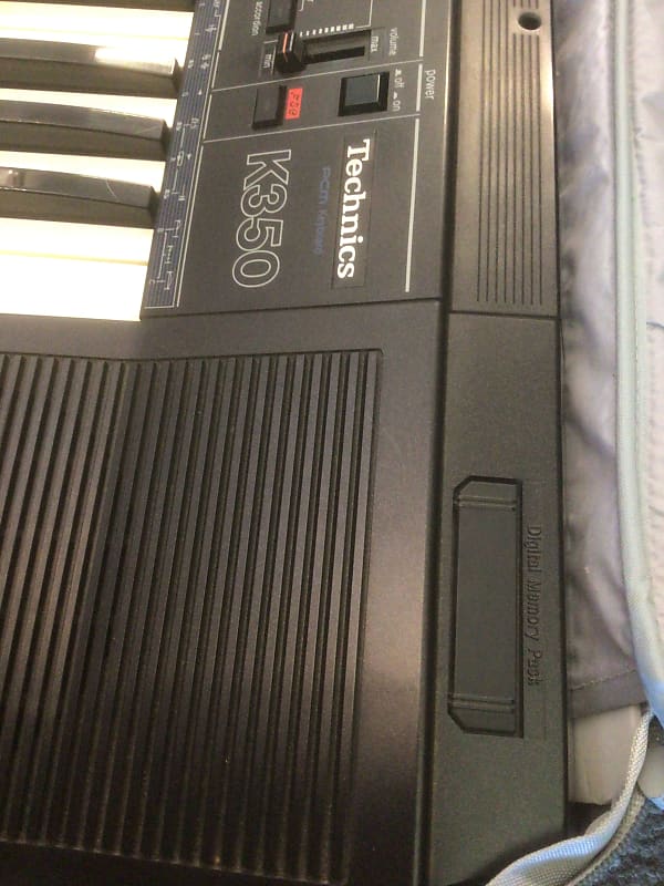 Rare 80s/Vintage - Technics K350 Portable PCM Keyboard in