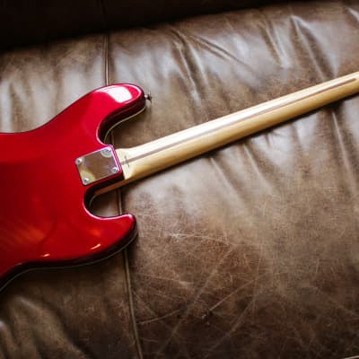 Rare Left Handed Fender Jazz Bass Aerodyne 2010 Candy apple red image 7