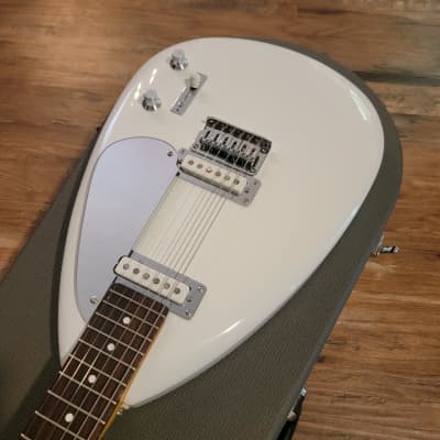 Phantom Guitar Works Teardrop Brian Jones Electric Guitar White W/OHSC MINT! image 6