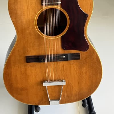 Gibson 12 string 1968  - Natural image 2