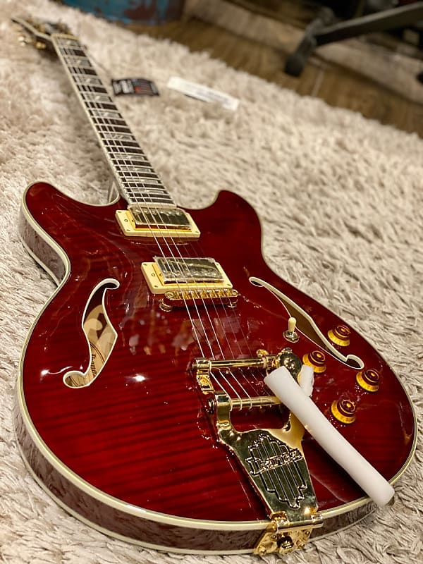 Ibanez EKM10T-WRD Eric Krasno Signature Series Semi-Hollow in Wine Red with  Case