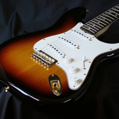 Fender Custom Shop Robert Cray Signature Stratocaster Sunburst for sale