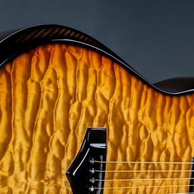 Emerald X20  2018 - Quilted Maple image 7