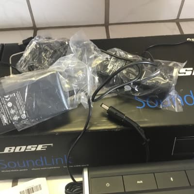 Bose  Bluetooth soundlink series i image 1