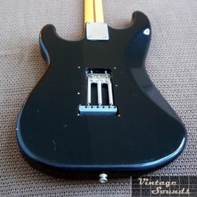Fresher Straighter FS-380 Stratocaster early 80's Black image 8