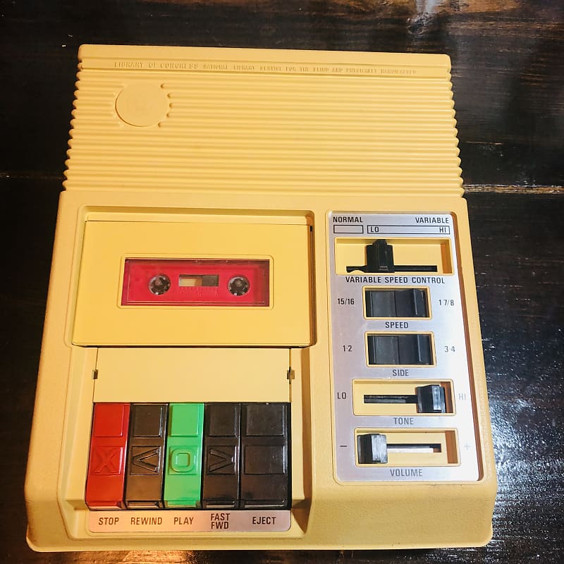 ポータブルプレーヤー Library Of Congress C1 Cassette Player Library Of Congress C1 Cassette Player - The Ambient Machine