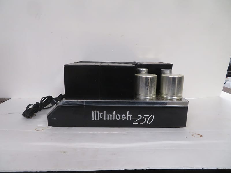 McIntosh MC250 Power Amplifier early 1970&#039;s - black and chrome  			