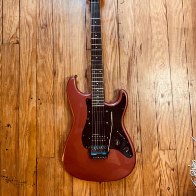 Fender Contemporary Series Stratocaster Deluxe HSS 1986 - 1987 -  566 Burgundy Mist image 1