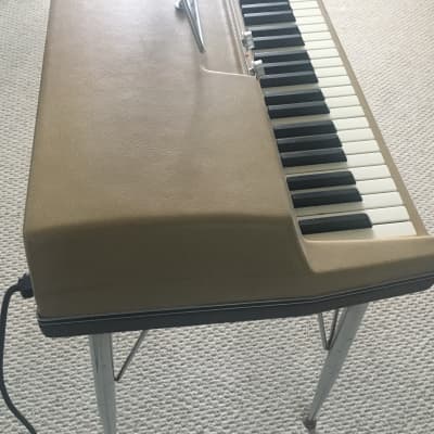 Wurlitzer 200 Electric Piano 1969 Beige Complete with Bench and Cases image 2