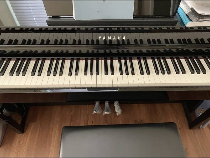 Yamaha CLP-635 Clavinova 88-Key Digital Piano | Reverb