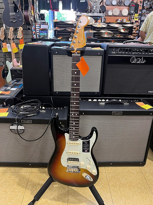 ギター Fender American Ultra StratocasterHSS Fender American Ultra Stratocaster HSS | Reverb Canada